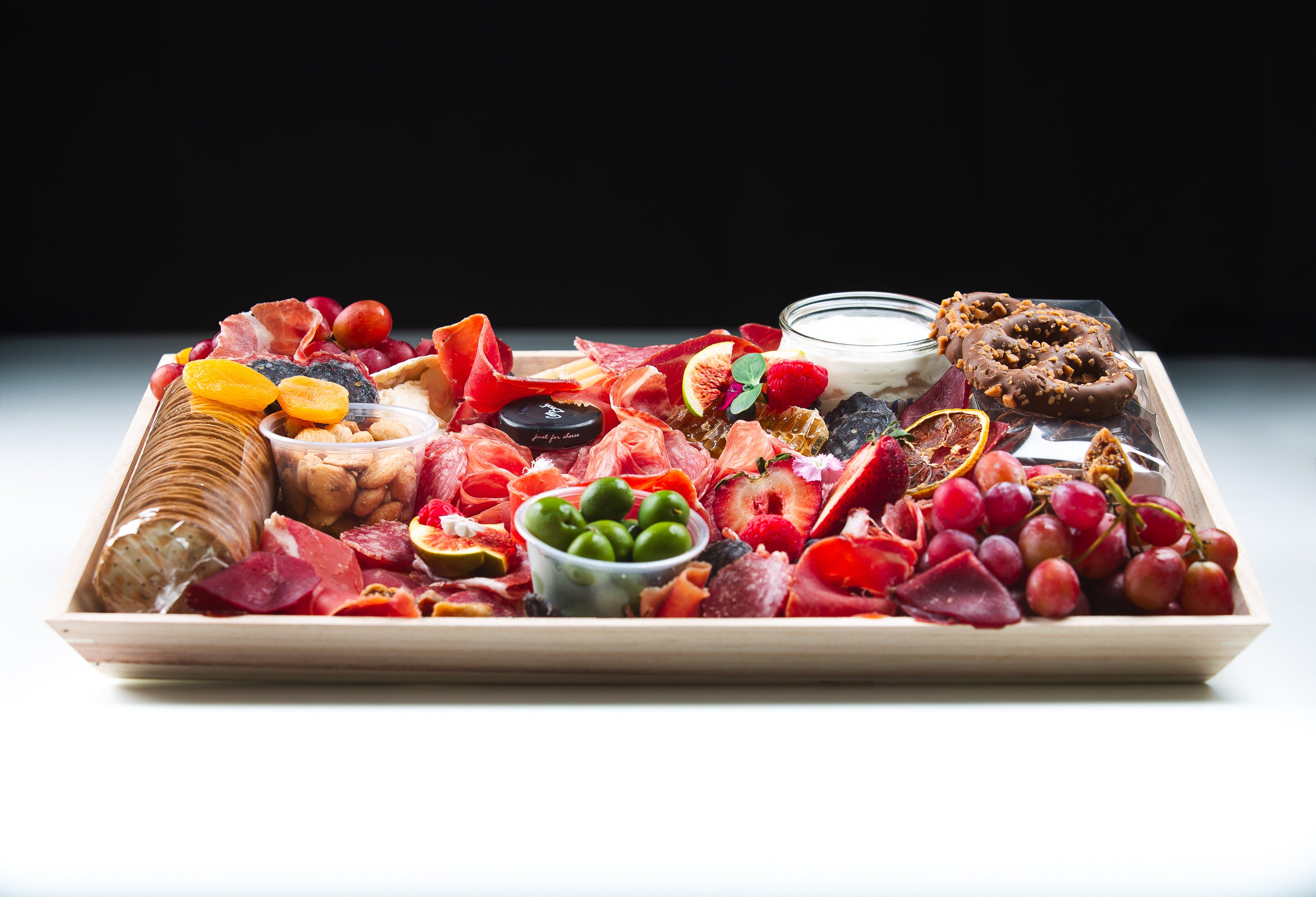 Small Holiday Charcuterie Board (Serves 10 - 15)